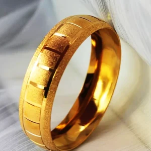 سورة أنيقة مطلية بالذهب عيار 18 بتصميم بسيط رمز للفخامة والنبل مناسبة للرجال والنساء تتناسب مع الملابس اليومية وإكسسوارات الحفلات